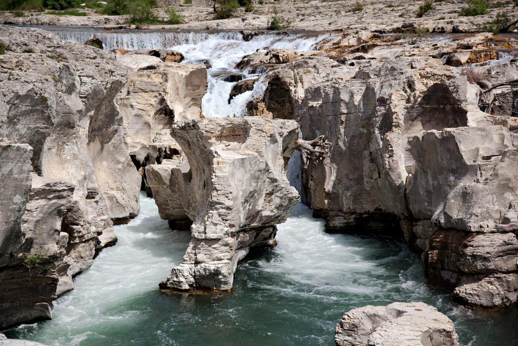 Du Reve O Naturel - Maison De Vacances Entre Gorges De L'Ardeche Et Gard Saint-Julien-de-Peyrolas Buitenkant foto